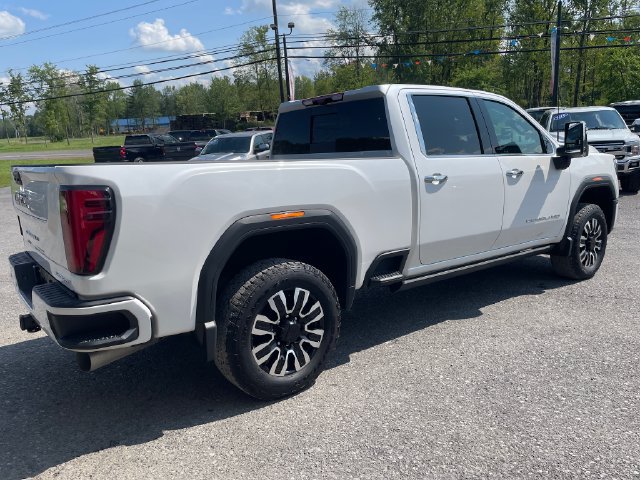 Used 2024 GMC Sierra 2500 Denali Ultimate AWD/4WD image 5