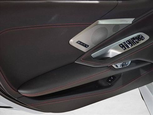 Used 2024 Chevrolet Corvette Stingray Premium Conv w/ Z51 Performance Package RWD image 11
