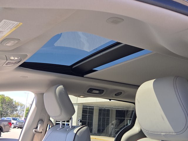 Used 2017 Chrysler Pacifica Limited FWD image 23
