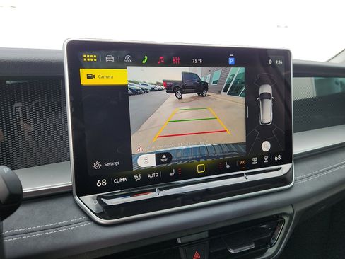 New 2026 Volkswagen Tiguan SE image 18