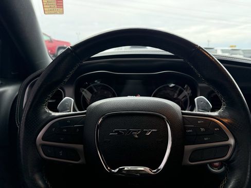 Used 2020 Dodge Charger SRT Hellcat w/ Harman/Kardon Audio Group image 11