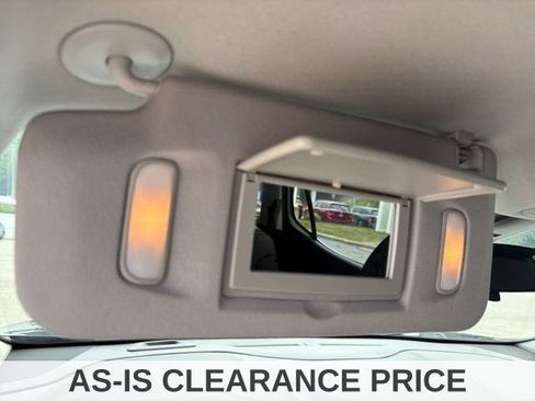 Used 2022 GMC Acadia SLE w/ Driver Convenience Package FWD image 36