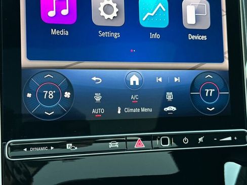 Used 2025 Mercedes-Benz C 300 Sedan image 25