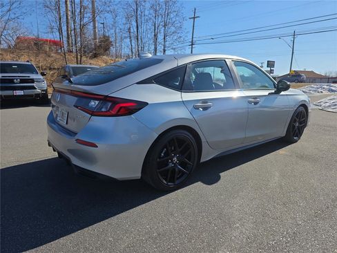 Used 2024 Honda Civic Sport image 6