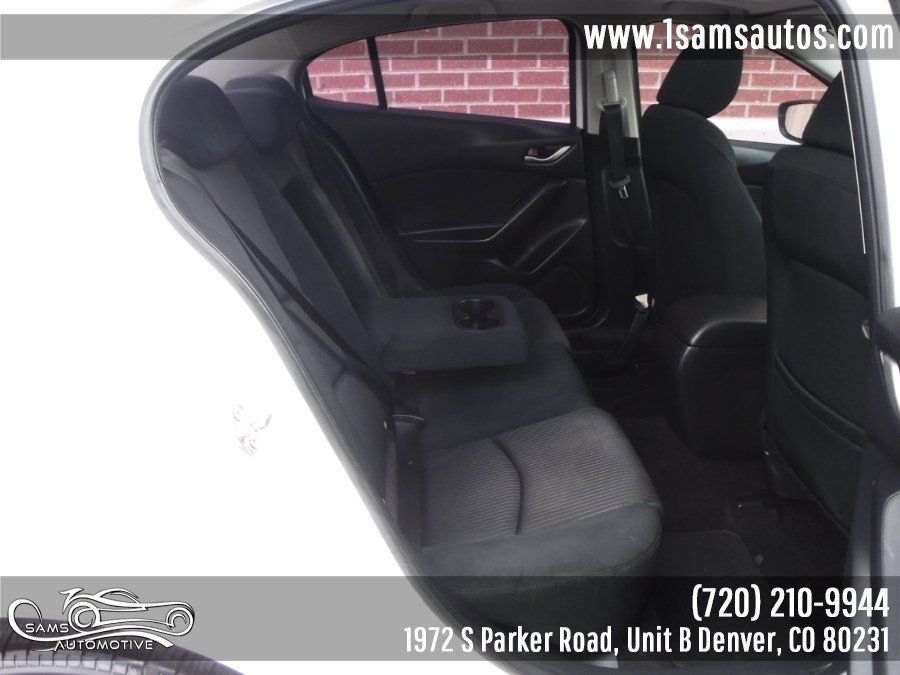 Used 2016 MAZDA MAZDA3 i Touring FWD image 18