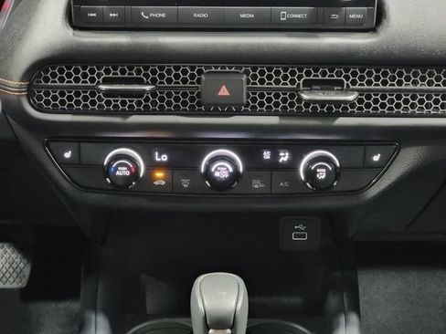 Certified 2025 Honda HR-V Sport image 20