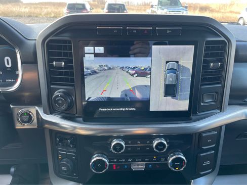 Used 2022 Ford F150 Lariat w/ Tow Technology Package image 26