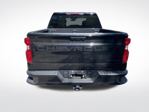 Used 2023 Chevrolet Silverado 1500 Custom Trail Boss w/ LPO, Dark Essentials Package AWD/4WD image 6