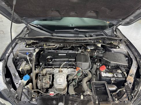 Used 2017 Honda Accord Sport Special Edition image 38