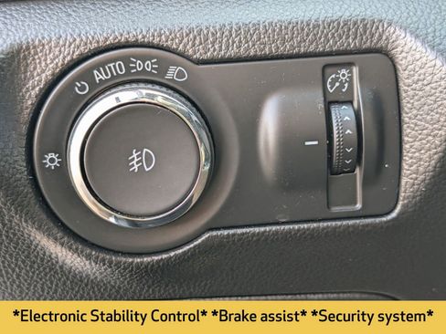 Used 2016 Chevrolet Cruze LT w/ Sun, Sound and Sport Package image 11