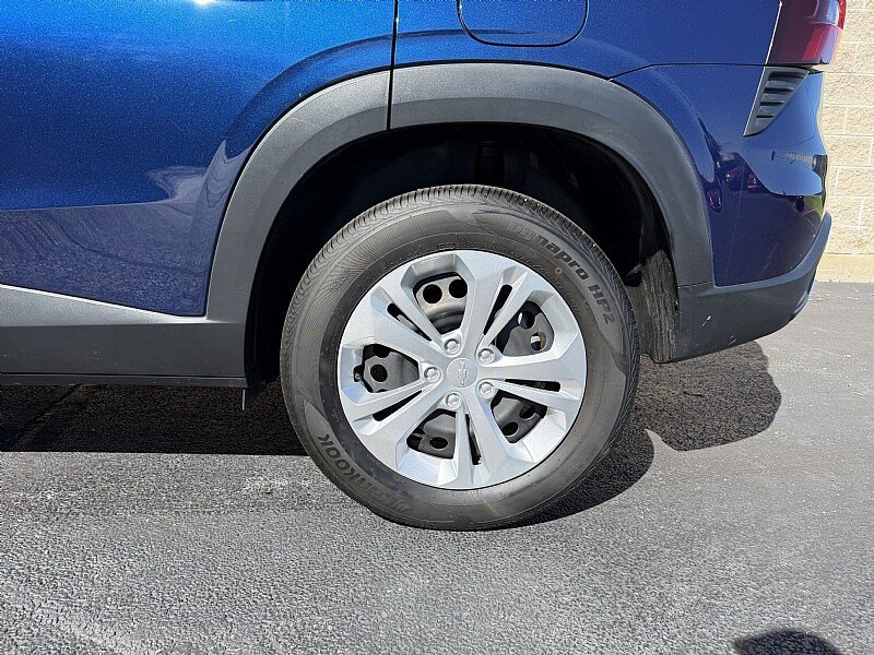 Used 2024 Chevrolet Trax LS FWD image 8