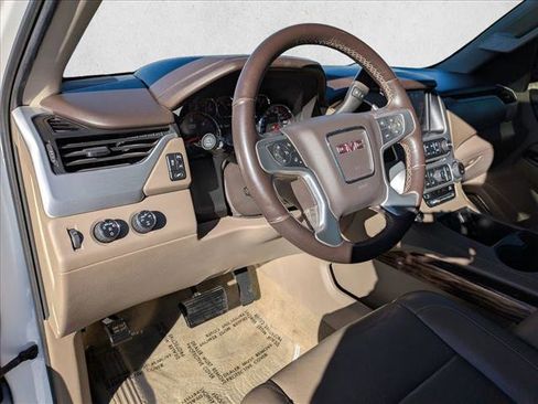 Used 2016 GMC Yukon SLT w/ Open Road Package image 10