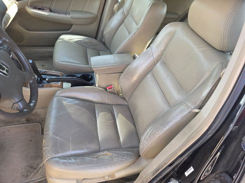 Used 2005 Honda Accord EX image 8