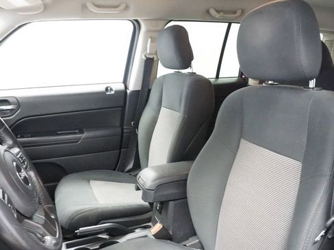 Used 2012 Jeep Patriot Latitude image 25