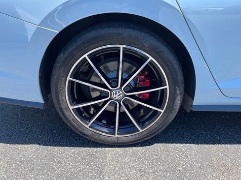 Certified 2025 Volkswagen Jetta GLI Autobahn FWD image 32