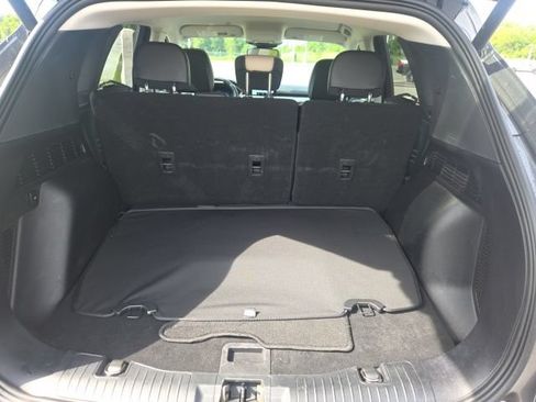 Used 2022 Ford Escape Titanium AWD/4WD image 11