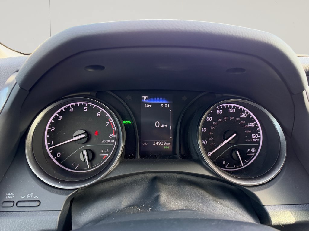 Used 2024 Toyota Camry SE FWD image 14