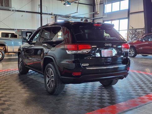 Used 2021 Jeep Grand Cherokee Limited w/ Luxury Group II image 4