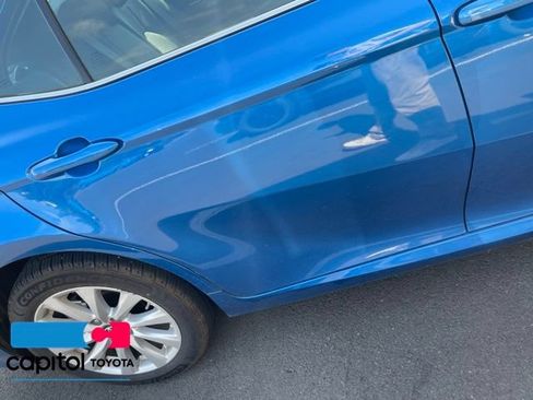 Used 2019 Toyota Camry LE FWD image 11