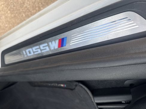 Used 2018 BMW M550i xDrive image 23