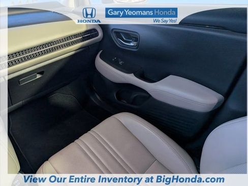 Certified 2025 Honda HR-V EX-L image 18