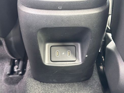 Certified 2024 Hyundai Elantra Limited image 19