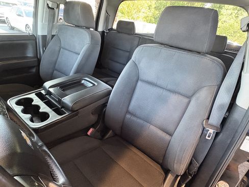 Used 2019 Chevrolet Silverado 1500 LT AWD/4WD image 22