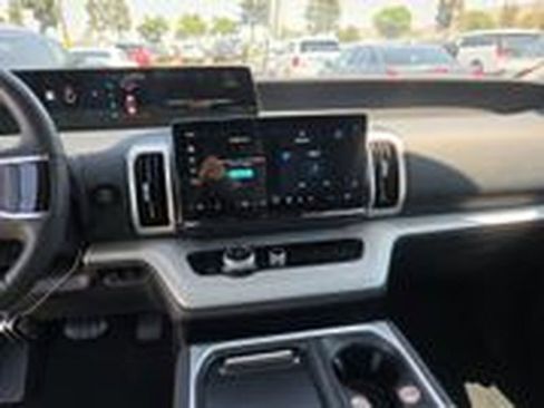 Used 2025 Ford Expedition Max Active AWD/4WD image 10
