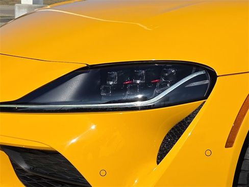 Used 2022 Toyota Supra Premium w/ Driver Assist Package image 4