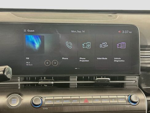 Used 2025 Hyundai Kona SEL FWD image 21