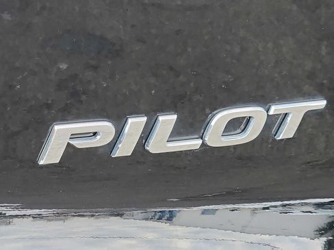 Certified 2022 Honda Pilot Special Edition image 28