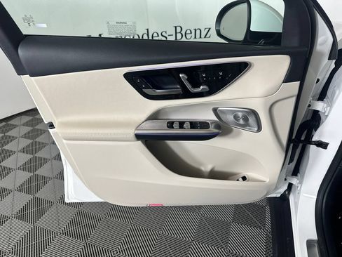 Certified 2026 Mercedes-Benz GLC 300 image 10