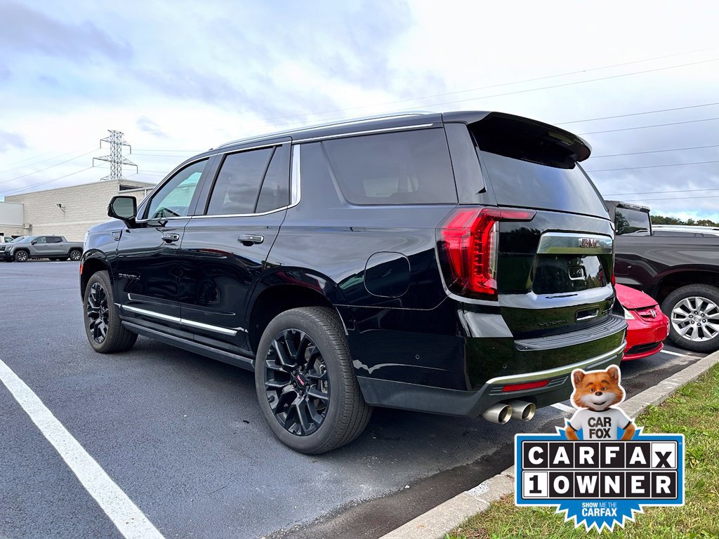 Used 2024 GMC Yukon Denali w/ Advanced Technology Package AWD/4WD image 3