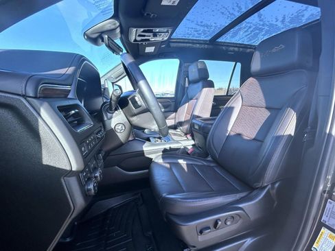 Used 2024 Chevrolet Tahoe High Country image 10