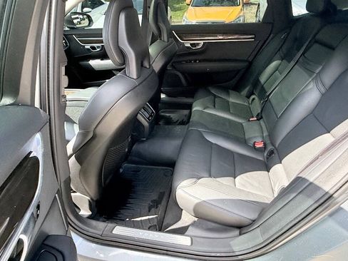 Used 2018 Volvo S90 T5 Momentum FWD image 23