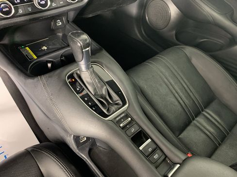 Used 2023 Honda HR-V EX-L image 25