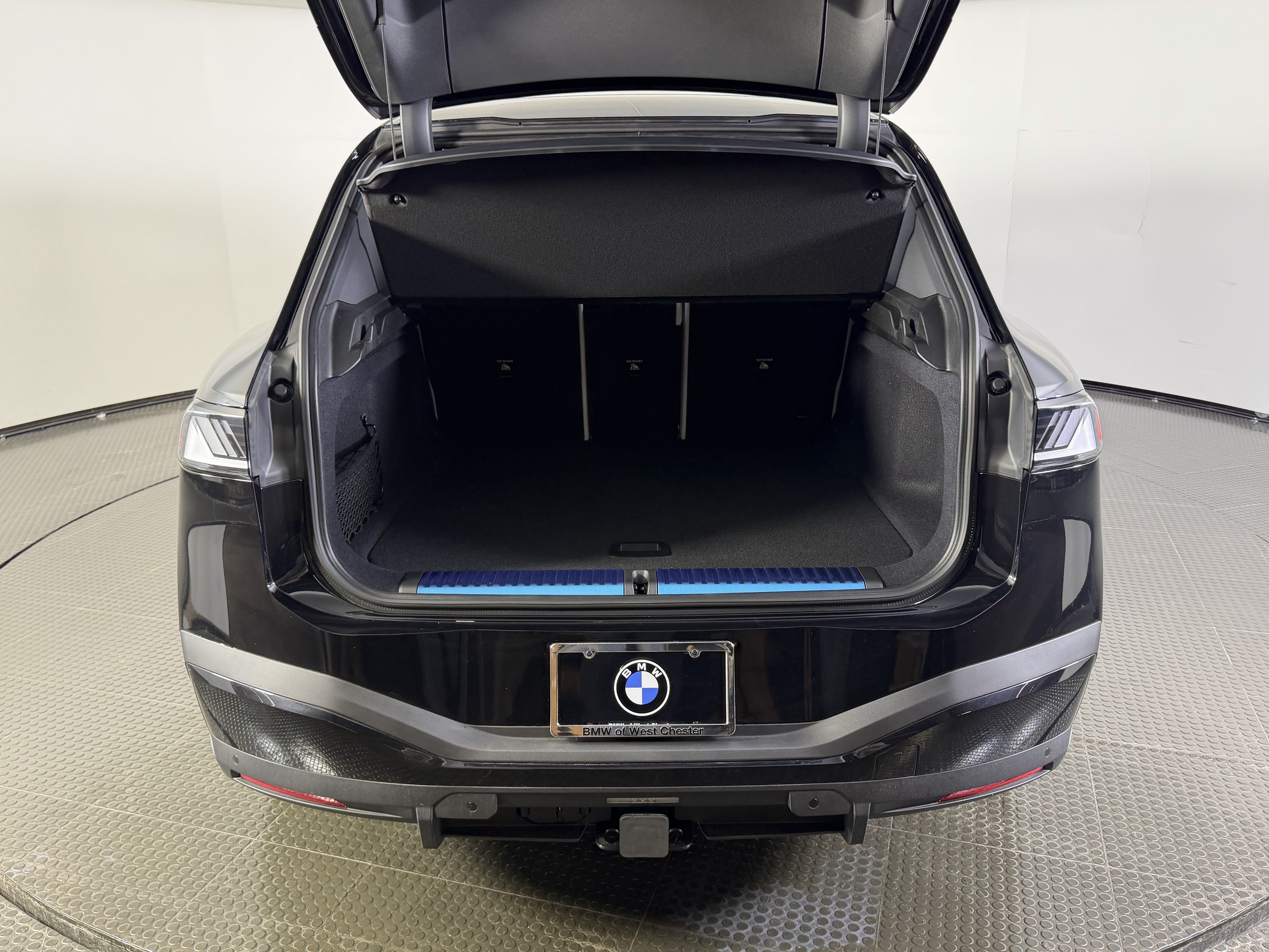 New 2027 BMW iX3 50 xDrive AWD/4WD image 7