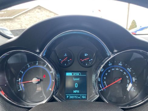 Used 2014 Chevrolet Cruze LT w/ RS Package image 25