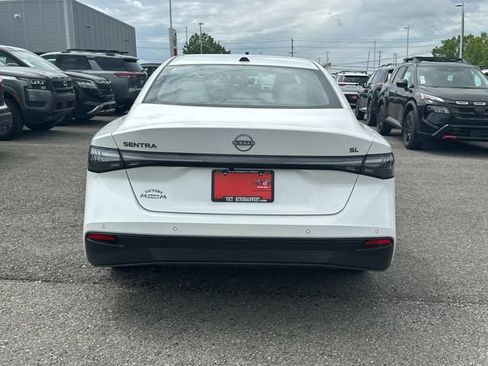 New 2026 Nissan Sentra SL w/ Floor Mat Package FWD image 5