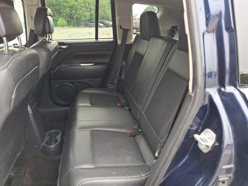 Used 2014 Jeep Compass Latitude FWD image 10