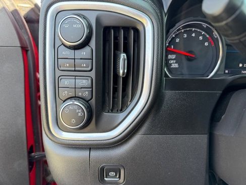 Used 2021 Chevrolet Silverado 1500 LT Trail Boss w/ Convenience Package II image 11