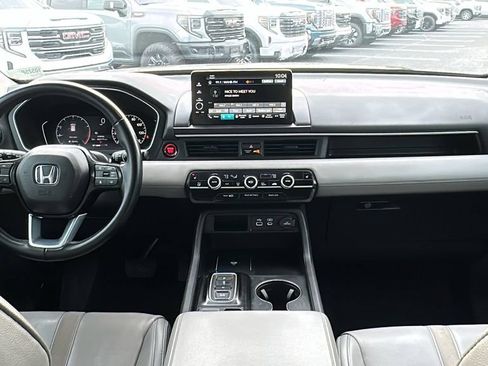 Used 2024 Honda Pilot EX-L image 11