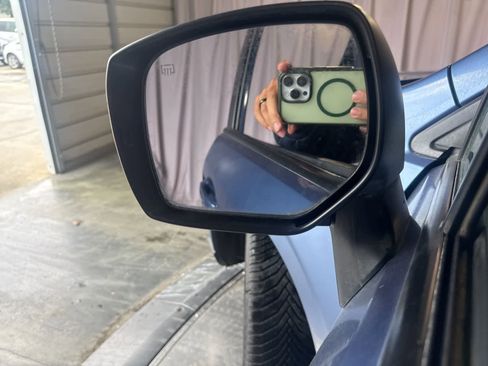 Used 2018 Subaru Forester 2.5i Premium w/ All-Weather Package image 19