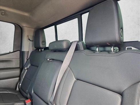 Used 2021 Chevrolet Silverado 1500 LTZ w/ LTZ Premium Package AWD/4WD image 17
