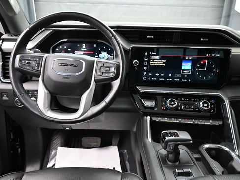 Used 2023 GMC Sierra 1500 Denali w/ Denali Reserve Package AWD/4WD image 14