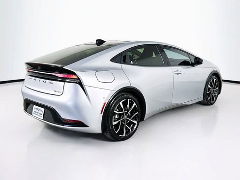 Used 2025 Toyota Prius Plug-In Hybrid w/ Limited Premium Package FWD image 24