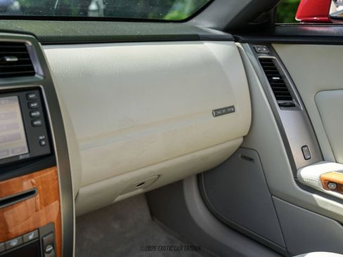 Used 2006 Cadillac XLR RWD image 45
