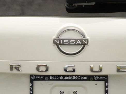 Used 2023 Nissan Rogue SL FWD image 41