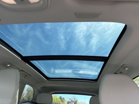 Used 2023 Volvo XC60 B5 Ultimate w/ Climate Package image 28