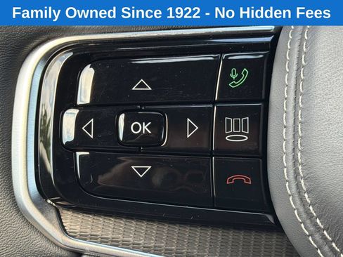Used 2025 Jeep Grand Wagoneer L Series II Obsidian w/ Quick Order Packagew 28T AWD/4WD image 28